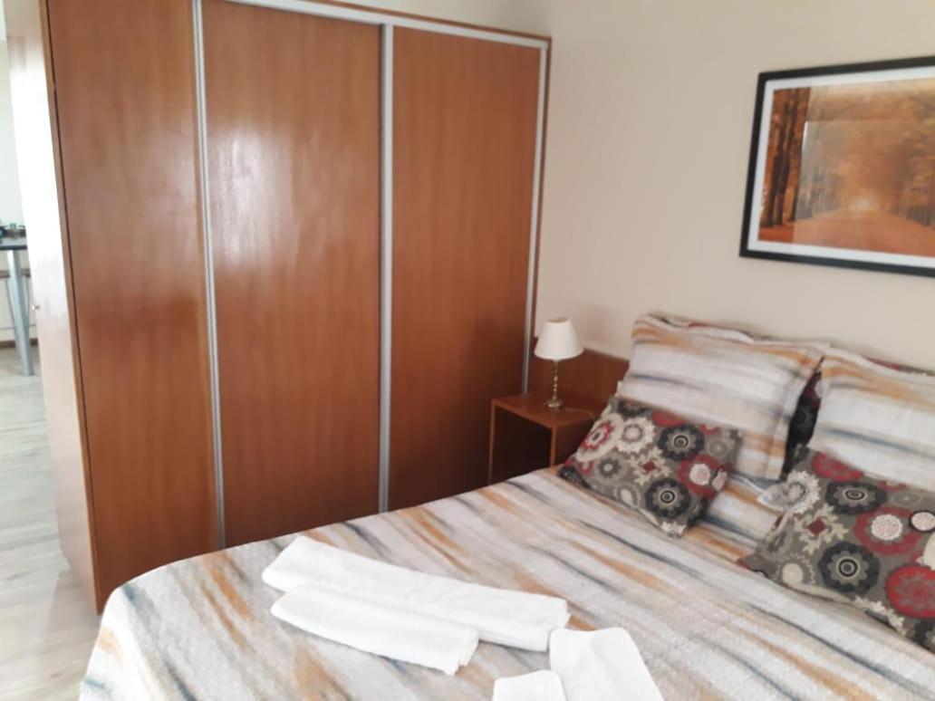 4 Ventanales Sobre La Avenida Corrientes Appartement Buenos Aires Buitenkant foto