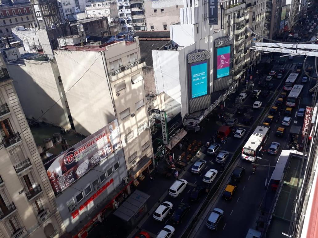 4 Ventanales Sobre La Avenida Corrientes Appartement Buenos Aires Buitenkant foto
