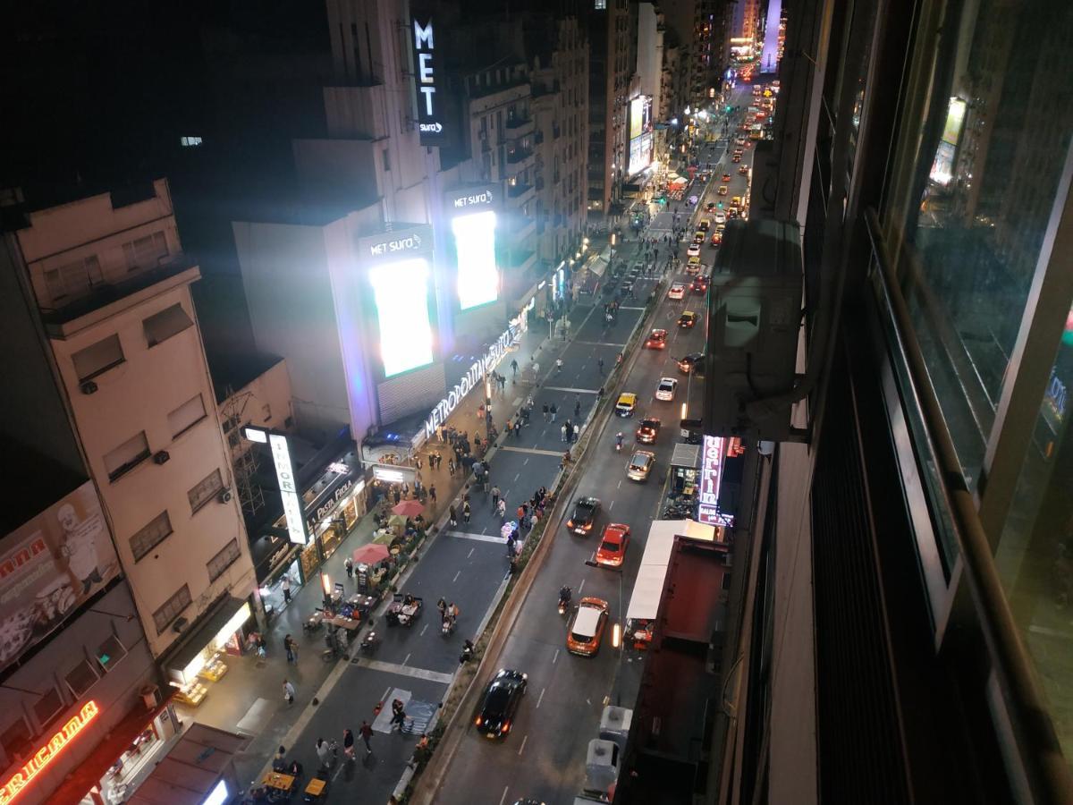 4 Ventanales Sobre La Avenida Corrientes Appartement Buenos Aires Buitenkant foto