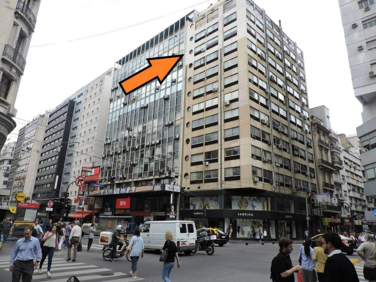 4 Ventanales Sobre La Avenida Corrientes Appartement Buenos Aires Buitenkant foto
