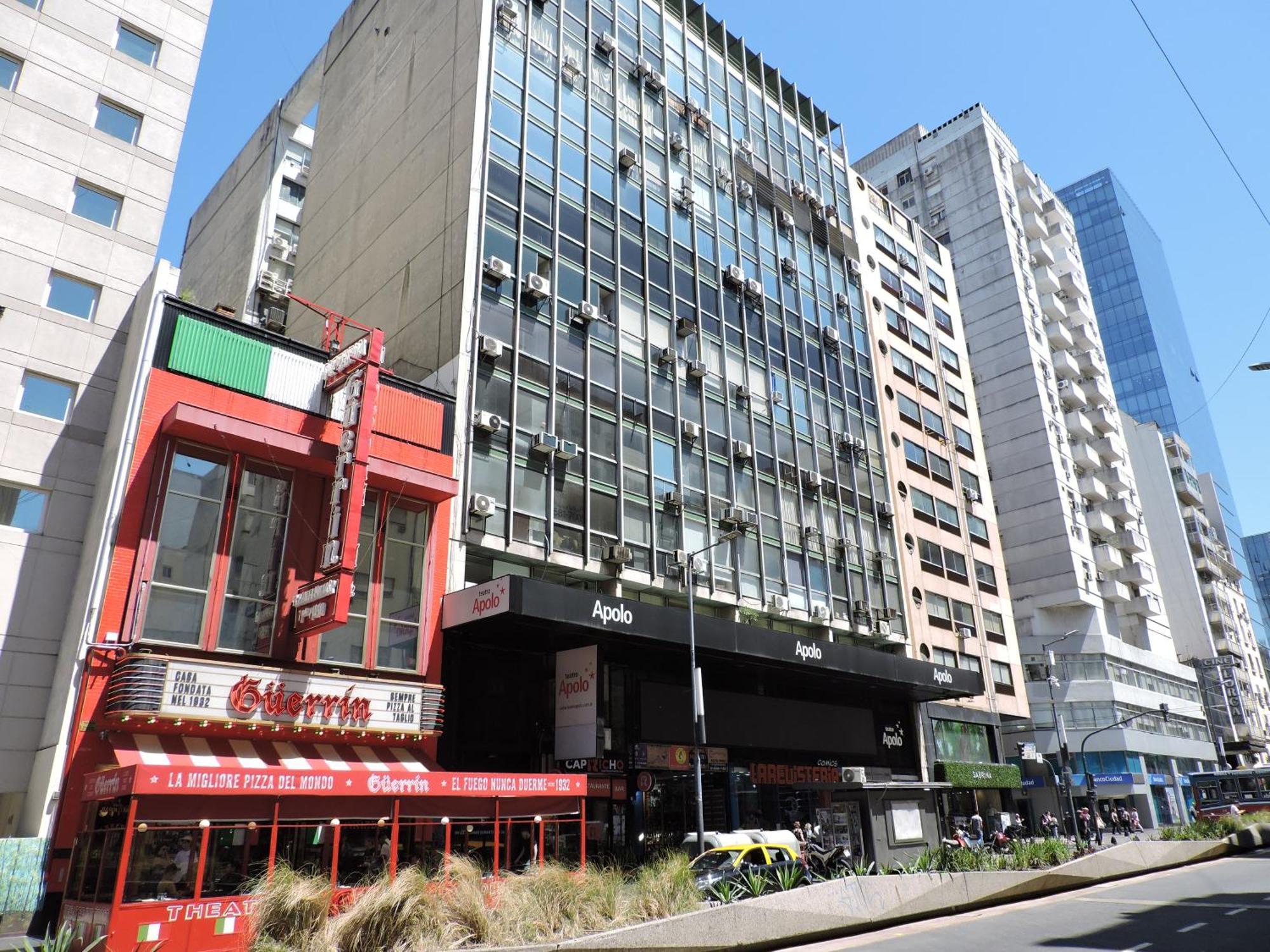 4 Ventanales Sobre La Avenida Corrientes Appartement Buenos Aires Buitenkant foto