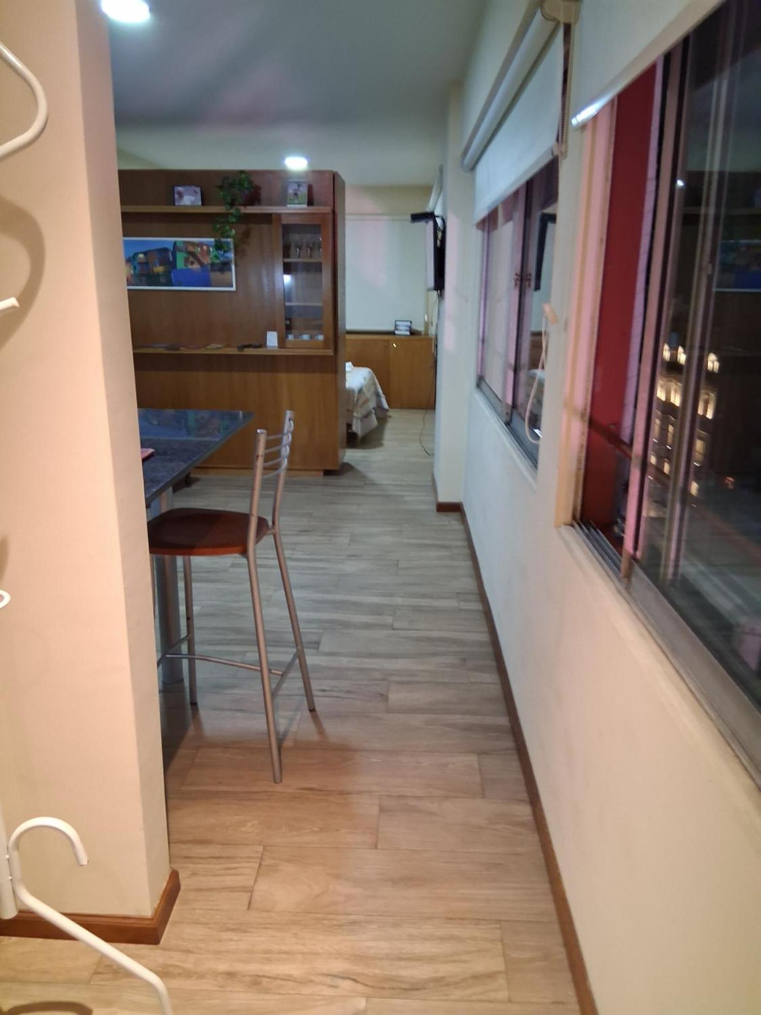 4 Ventanales Sobre La Avenida Corrientes Appartement Buenos Aires Buitenkant foto