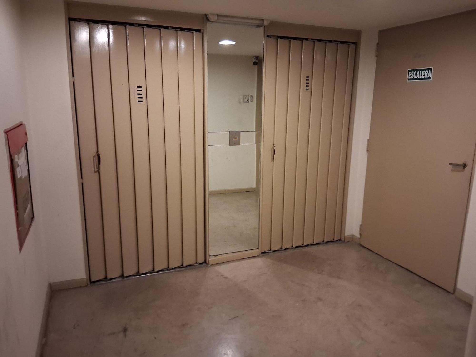 4 Ventanales Sobre La Avenida Corrientes Appartement Buenos Aires Buitenkant foto